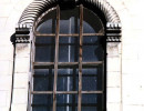 38 Bank window in la Paz  Bolivia 800