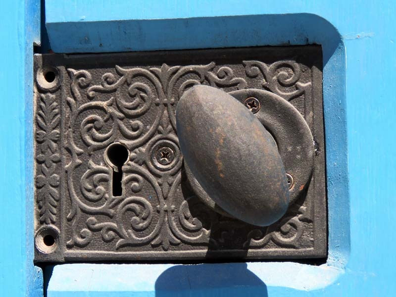 knocker