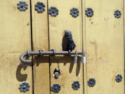 knocker