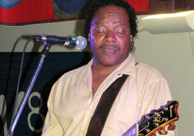 Lonnie Shields