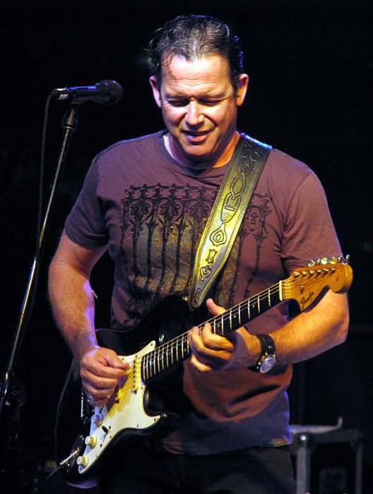 tommy castro  3 